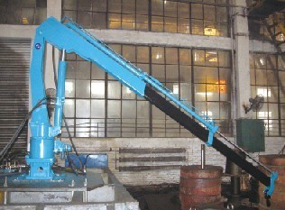 我國首臺微型環保折臂式隨車起重機研制成功
